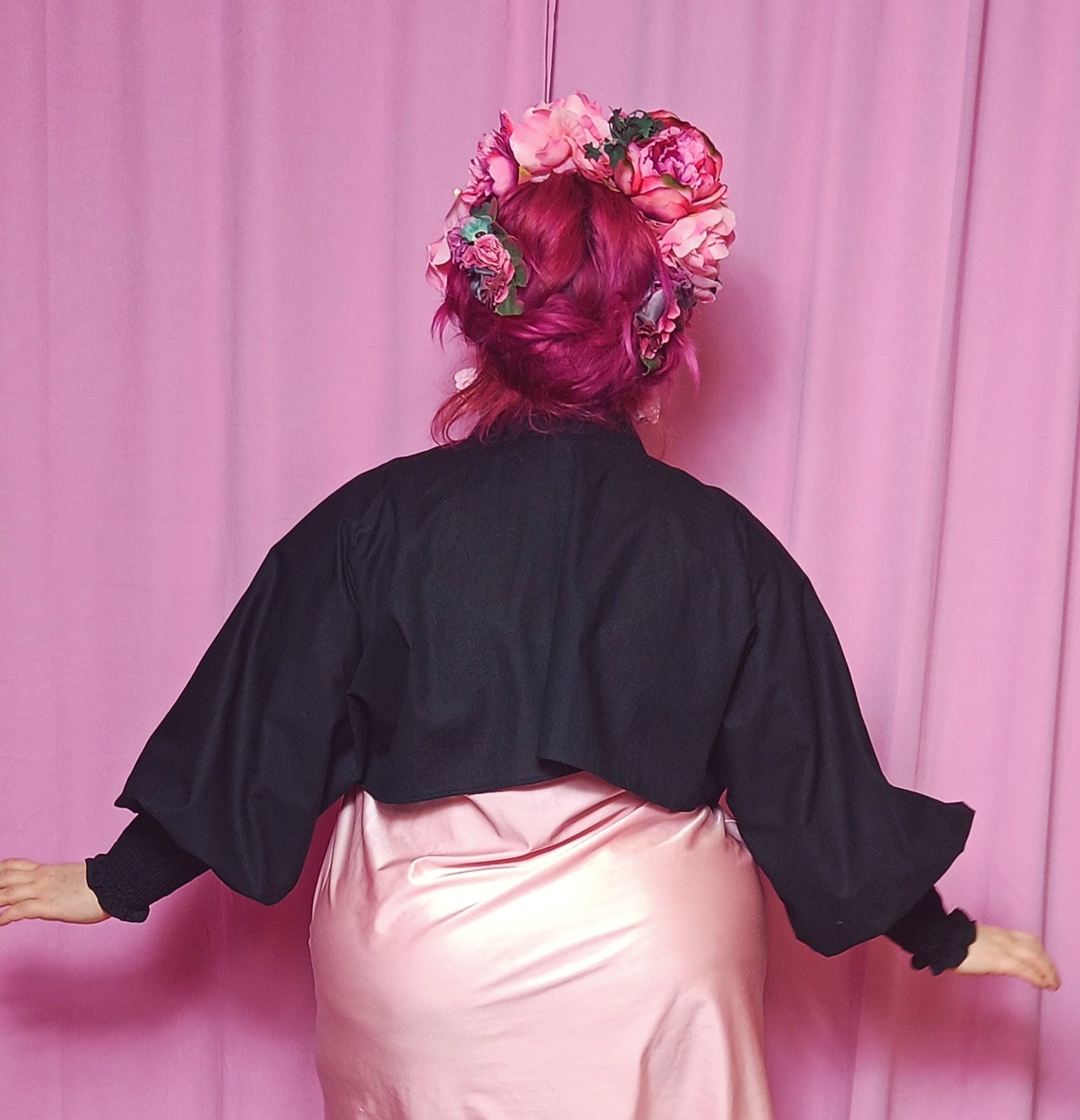 Valmisvaate Bonita-bolero 3Xl-5xl musta