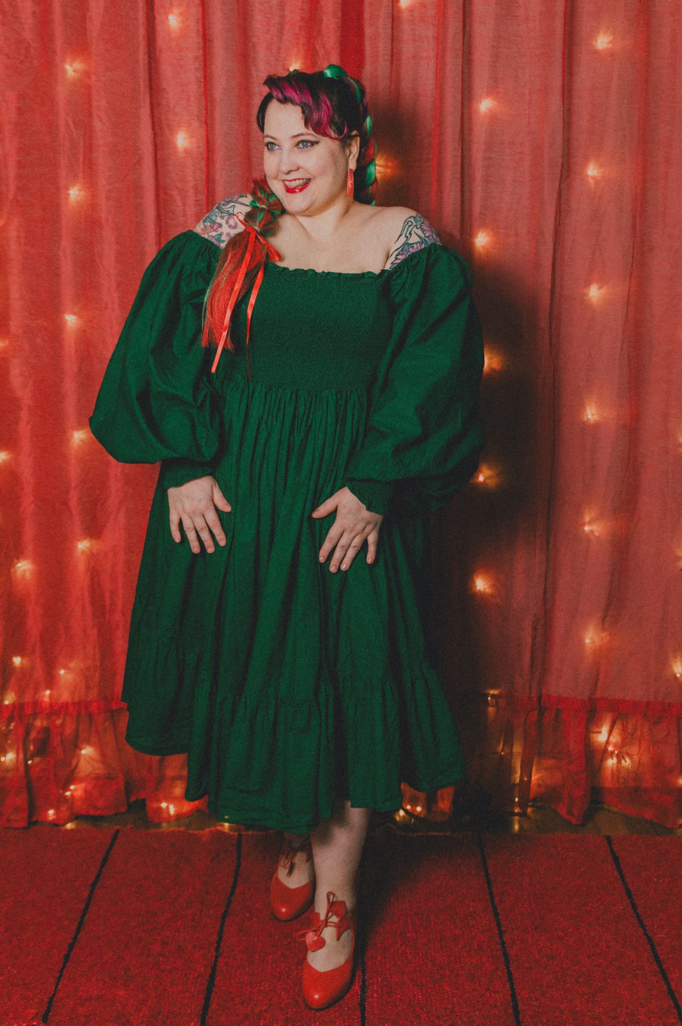 Aukeaa maaliskuussa Mittatilausmalli Satuliiini-mekko