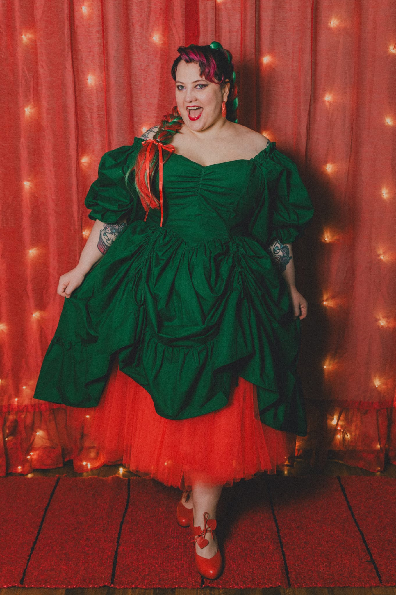 Aukeaa maaliskuussa Mittatilausmalli Dolly-mekko