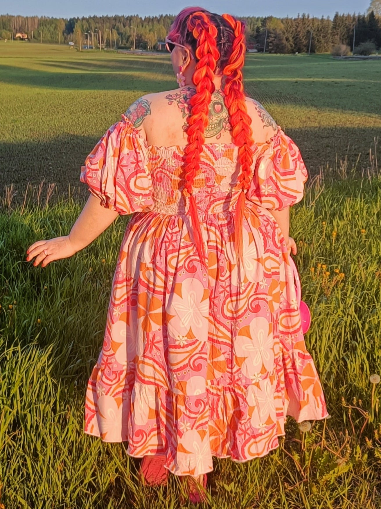 Mittatilausmalli Heidi (Milkmaid)