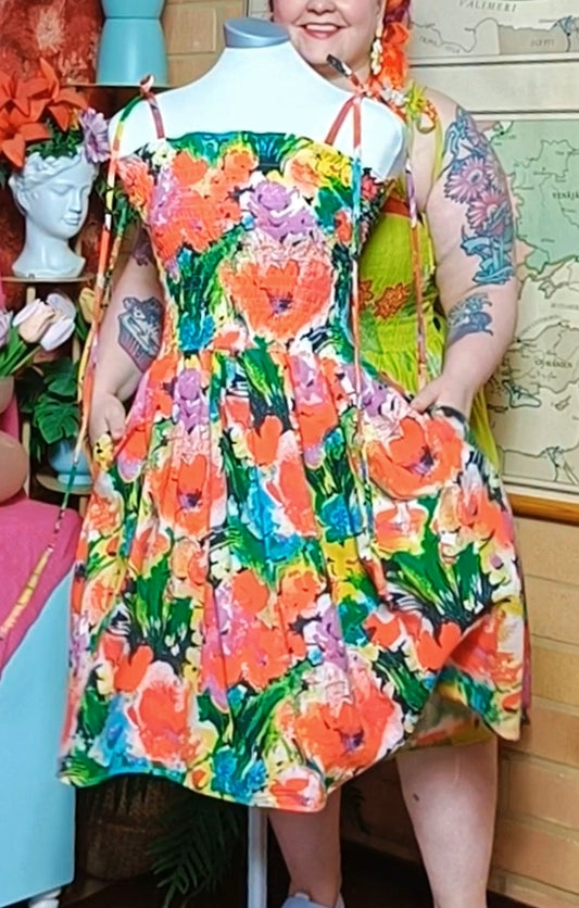 Smokkirypytetty mekko koko 32-36