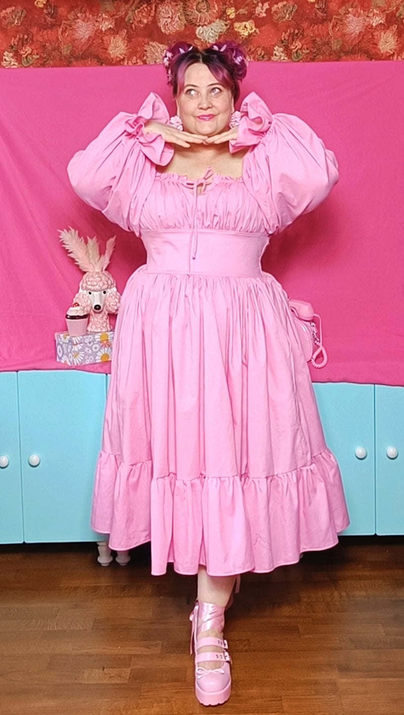 Mittailausmalli Heidi-mekko pidemmät hihat