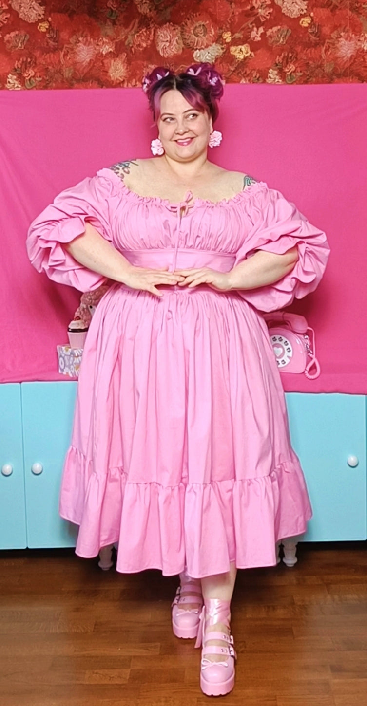 Mittailausmalli Heidi-mekko pidemmät hihat