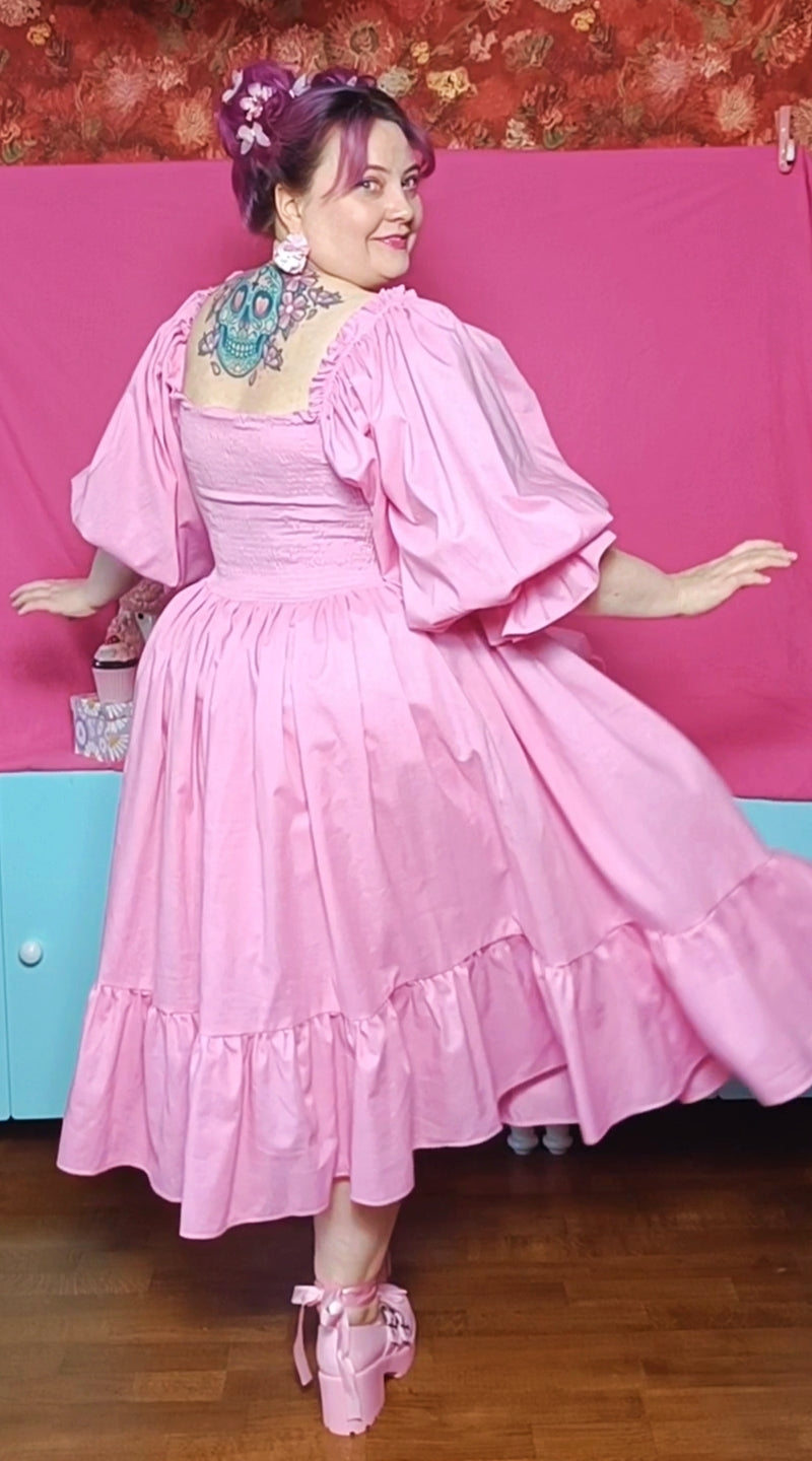 Mittailausmalli Heidi-mekko pidemmät hihat