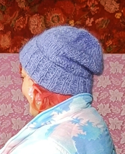 Mummin käsinneuloma mohair pipo liila