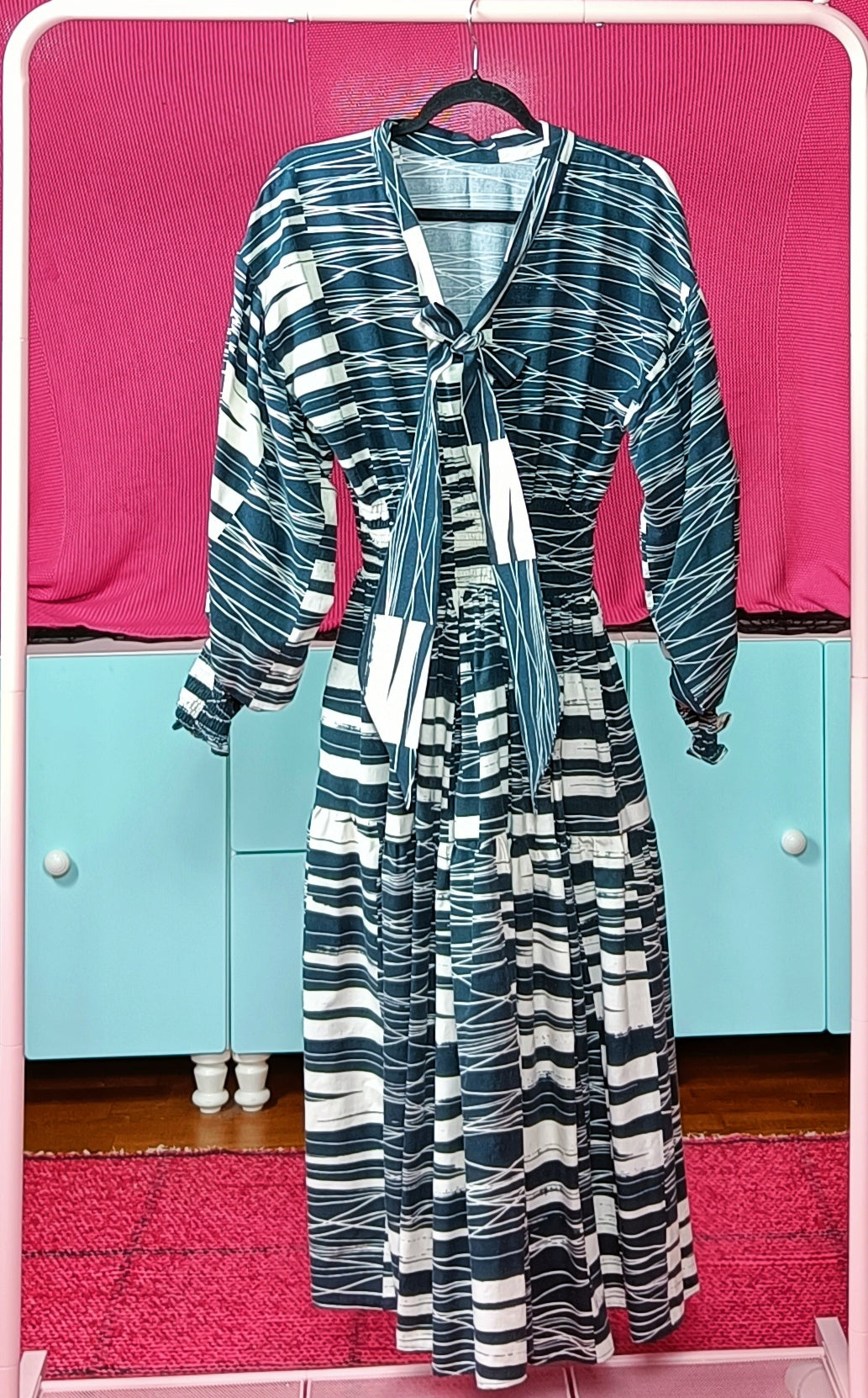 Silja-mekko valmisvaatteena koko 44-48