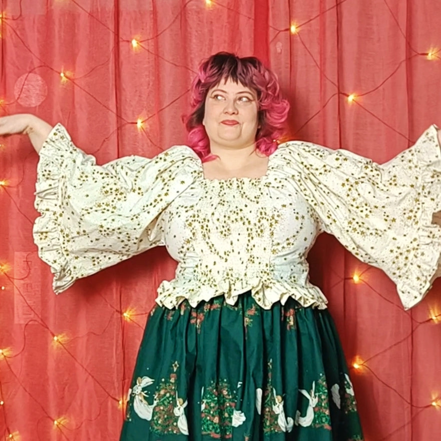 Smokkirypytetty paita tähdilla koko 3XL-5XL