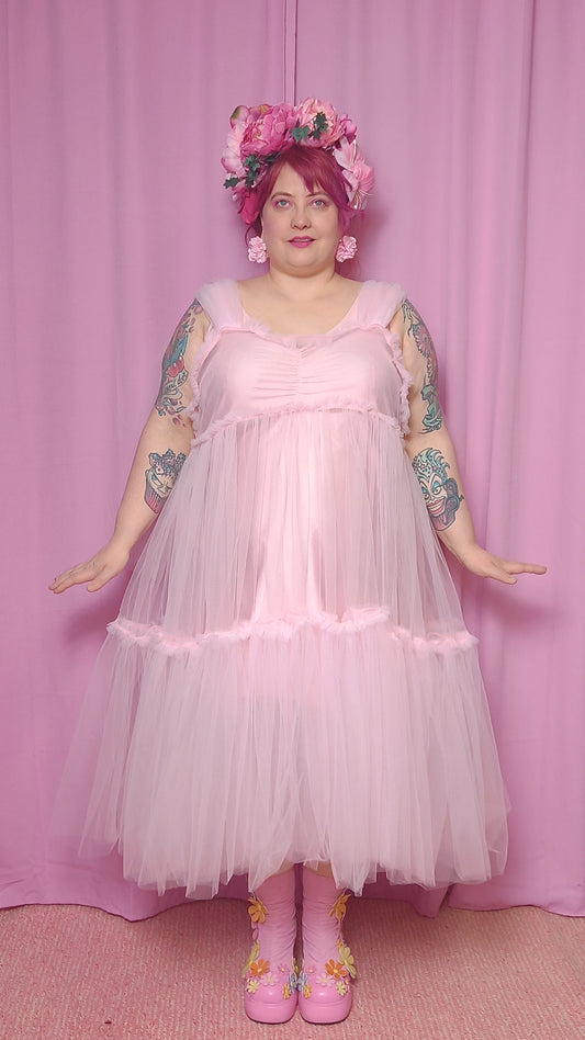 Tyllikäs Valitse helman malli ja pituus sekä koko ja