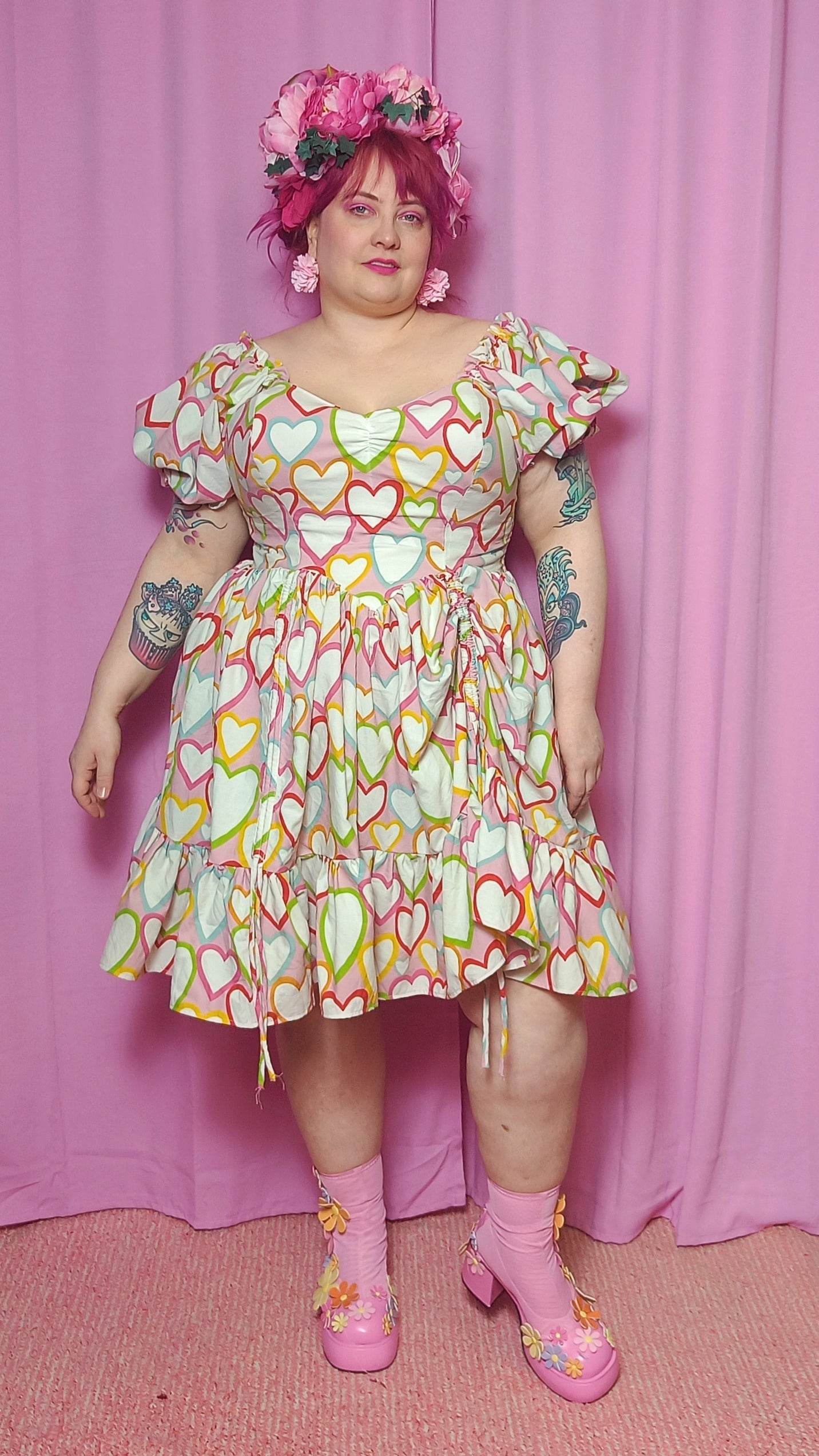Valmisvaate Dolly-mekko 52/54