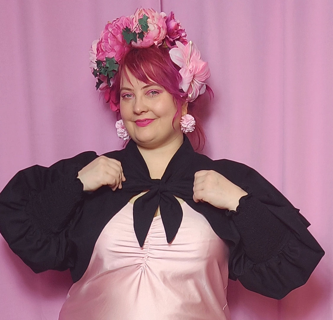 Valmisvaate Bonita-bolero 3Xl-5xl musta